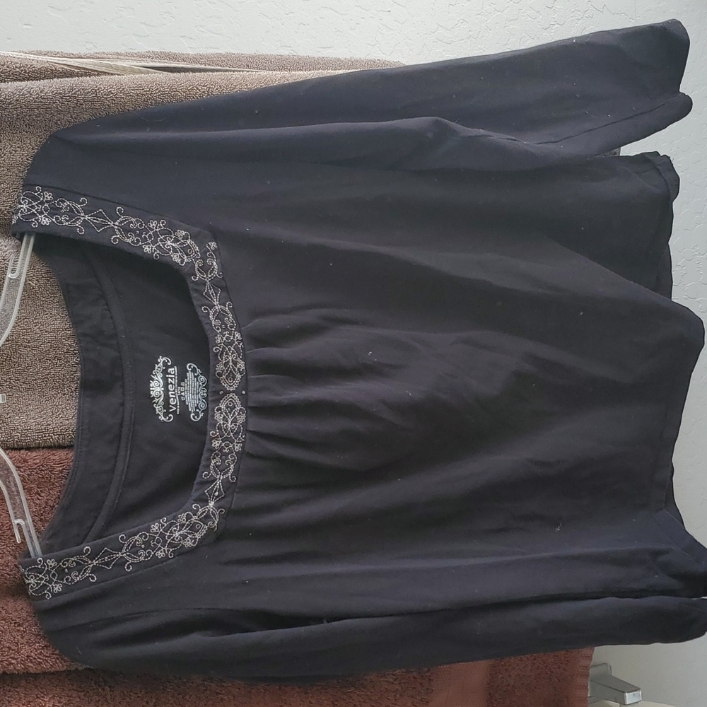 Ladies top